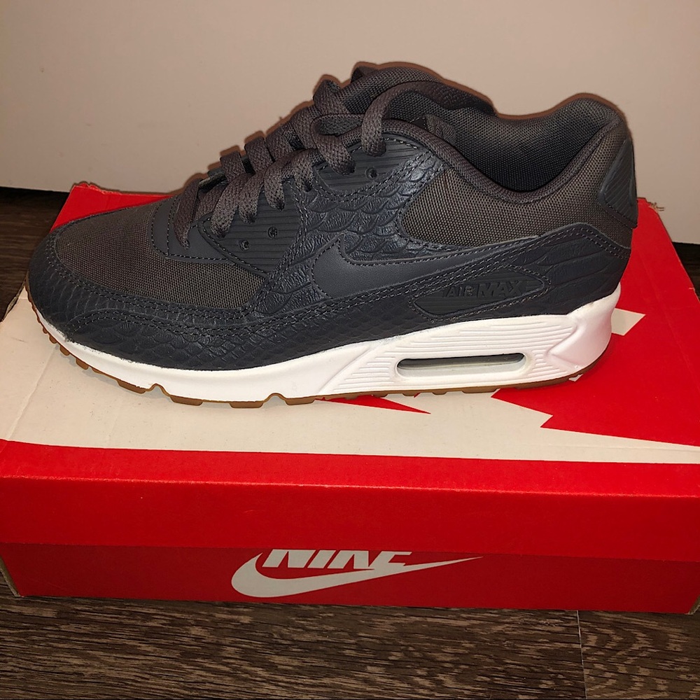 Nike Air Max Motion LW